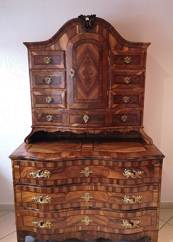 Nussbaum Kabinettschrank / Aufsatzsekretär Barock 18 Jahrhundert