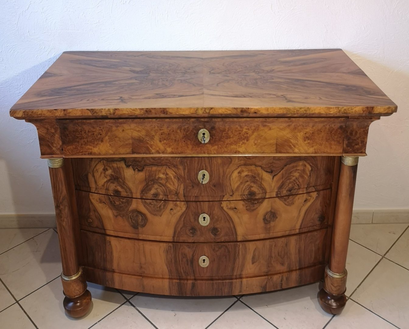 Biedermeier Säulen Kommode / Schreibkommode Nussbaum
