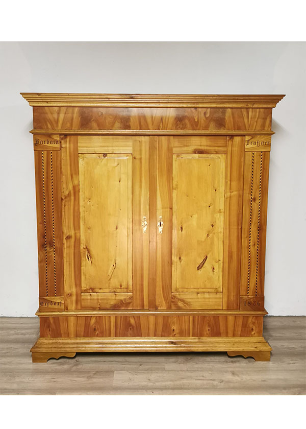 Kirschbaum Schrank Spät Biedermeier mit Intarsien