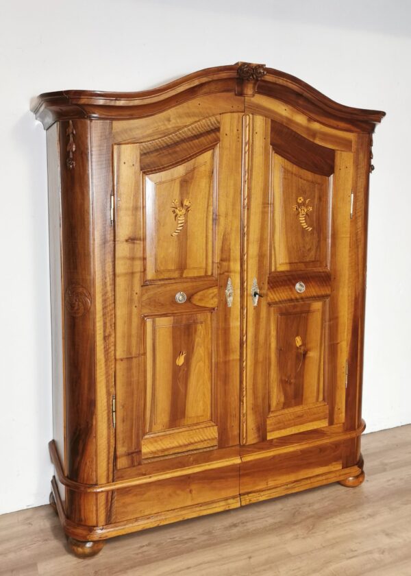 Barock Schrank Nussbaum Pfalz mit Intarsien um 1760