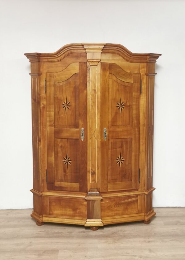 Barock Kirschbaum Schrank mit Sternintarsien