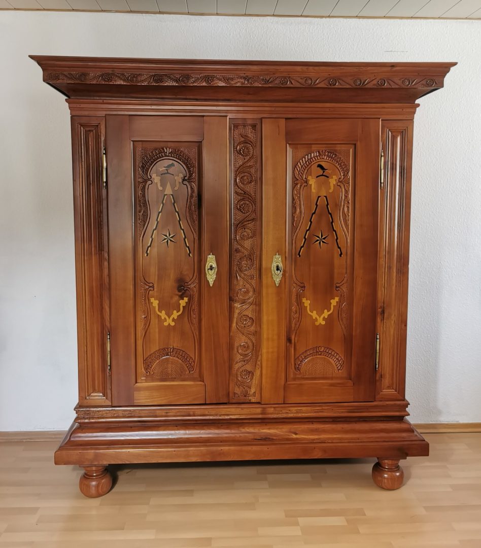 Barock Schrank Kirschbaum / Schreinermeister Heck um 1800