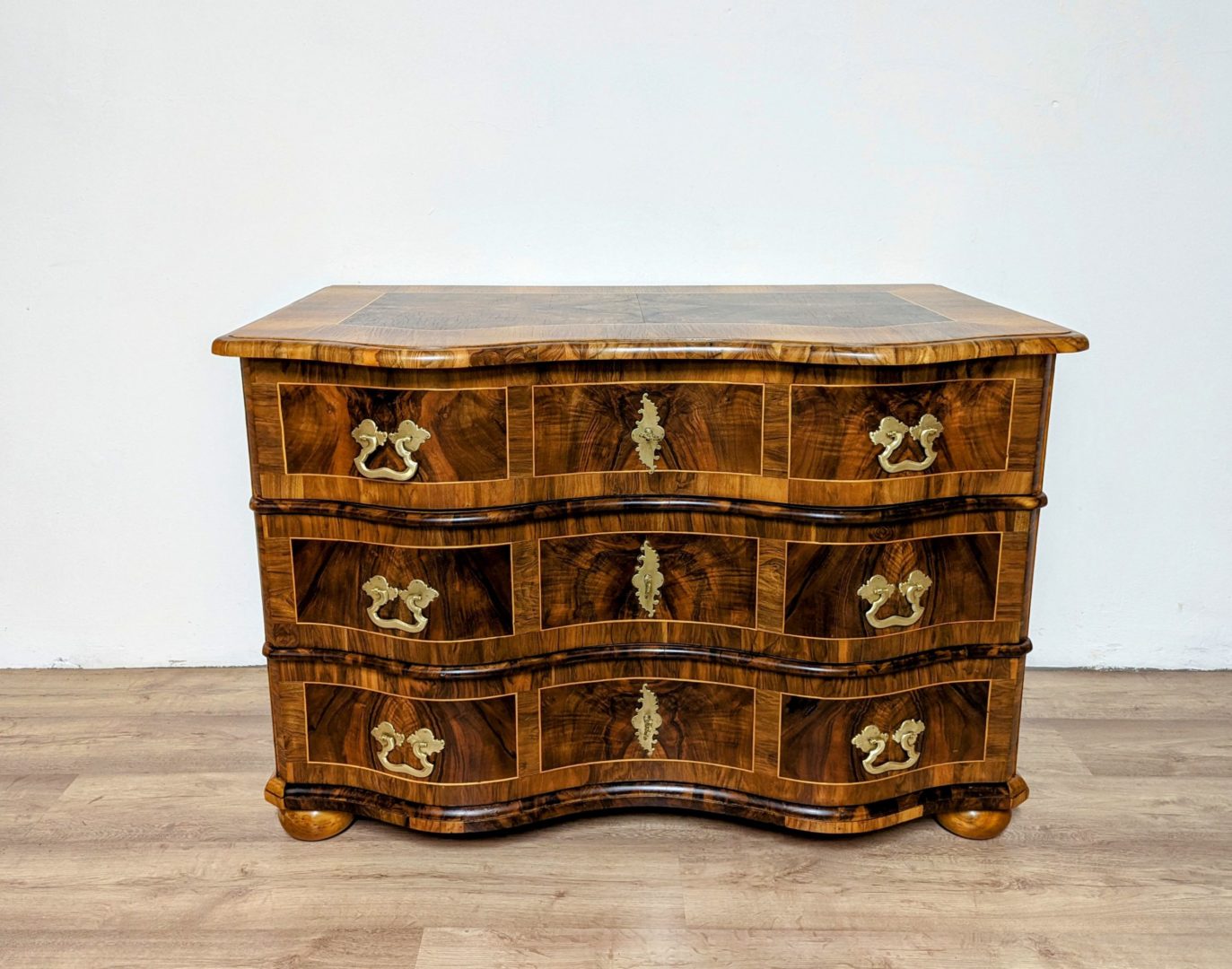 Barock Kommode Nussbaum Süddeutschland