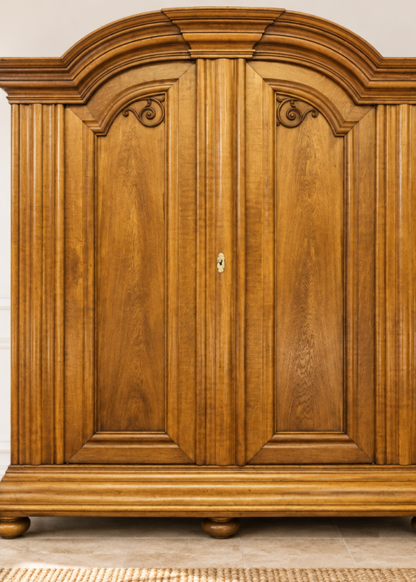 Barock Bogenschrank Eiche massiv Wellenprofile