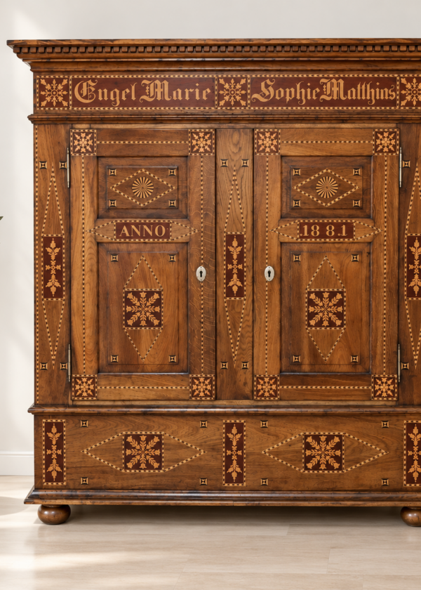 Eiche Schrank mit Intarsien Marburg / Biedenkopf / Lixfeld Dat. Anno 1881
