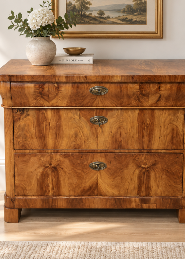 Biedermeier Kirschbaum Kommode abgerundet um 1840