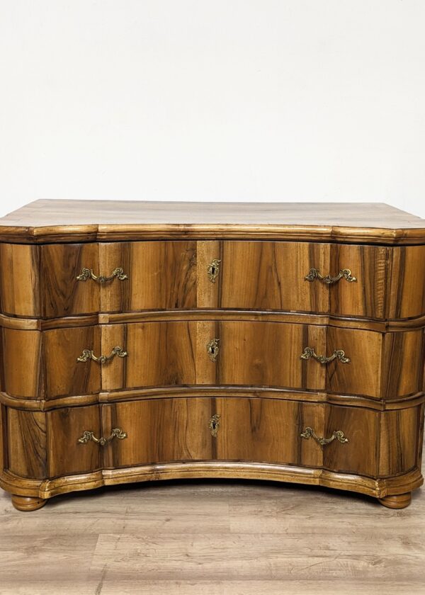 Barock Kommode Nussbaum
