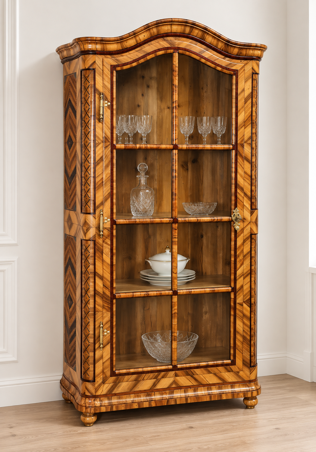 Barock Vitrine Nussbaum 18 Jahrhundert