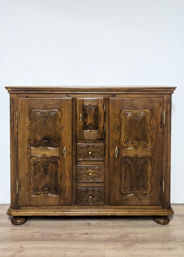 Eiche Anrichte / Barock Milchschrank