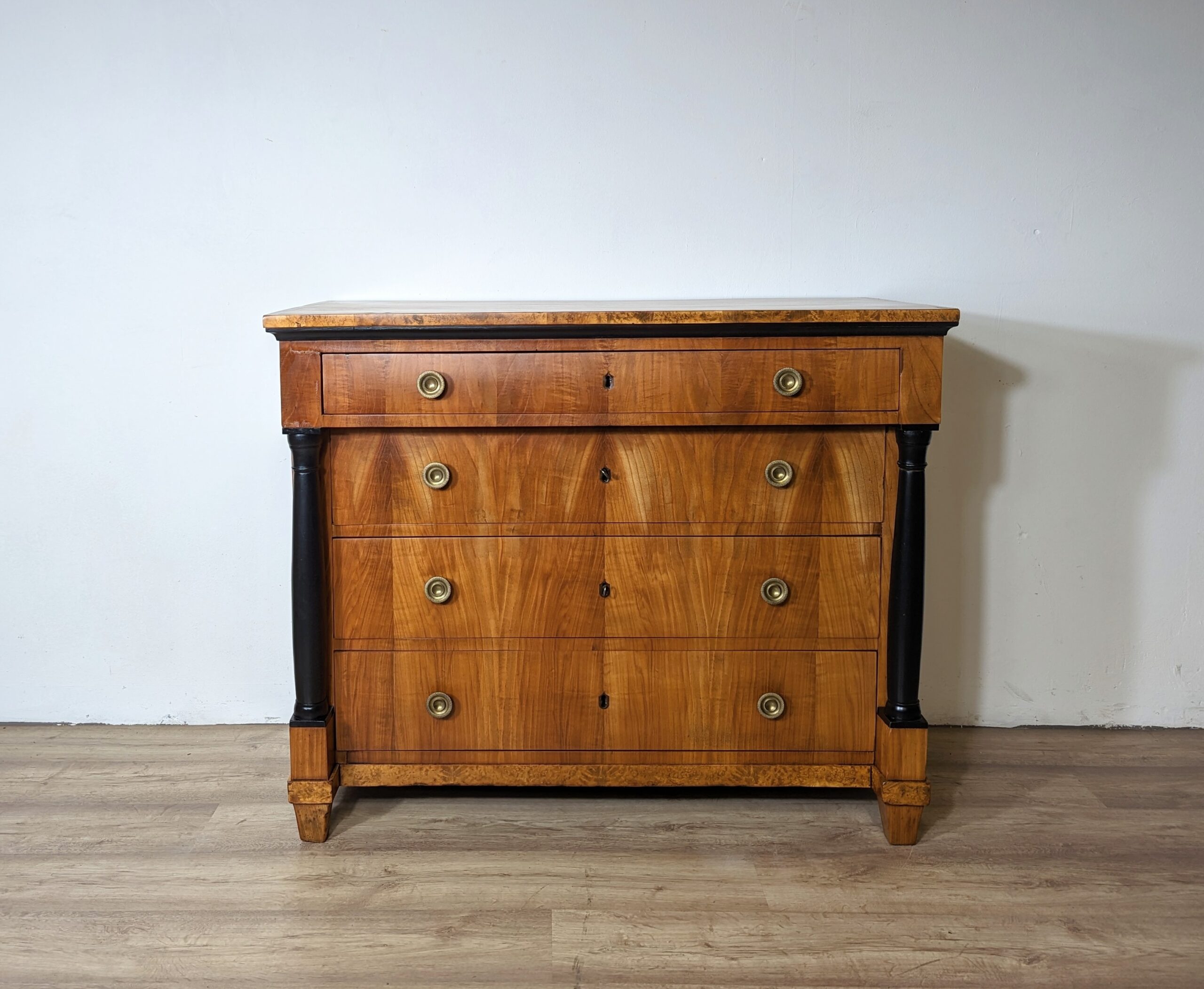 Biedermeier Säulenkommode Kirschbaum