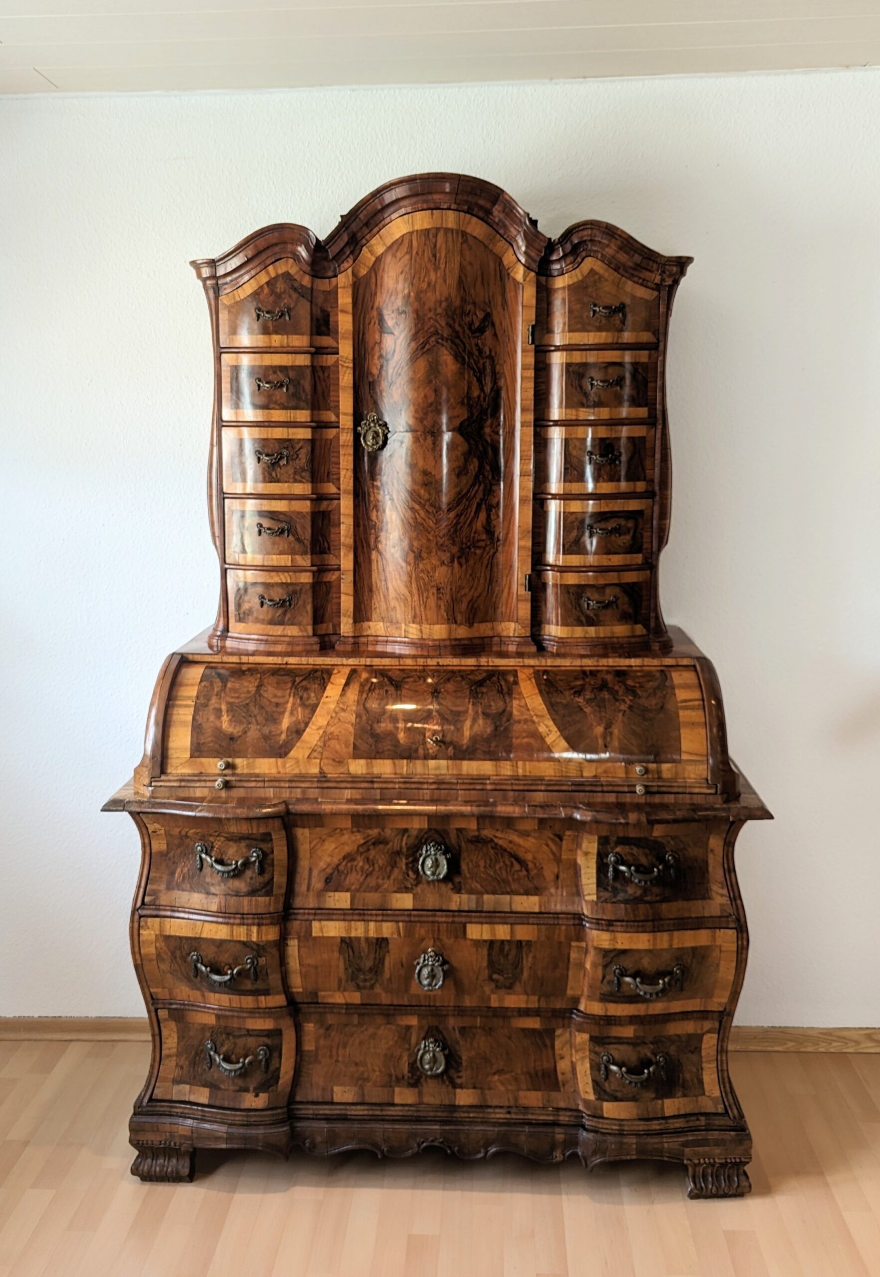 Tabernakel Sekretär Nussbaum um 1750