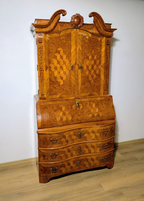 Dresdener Barock Tabernakel Sekretär Nussbaum