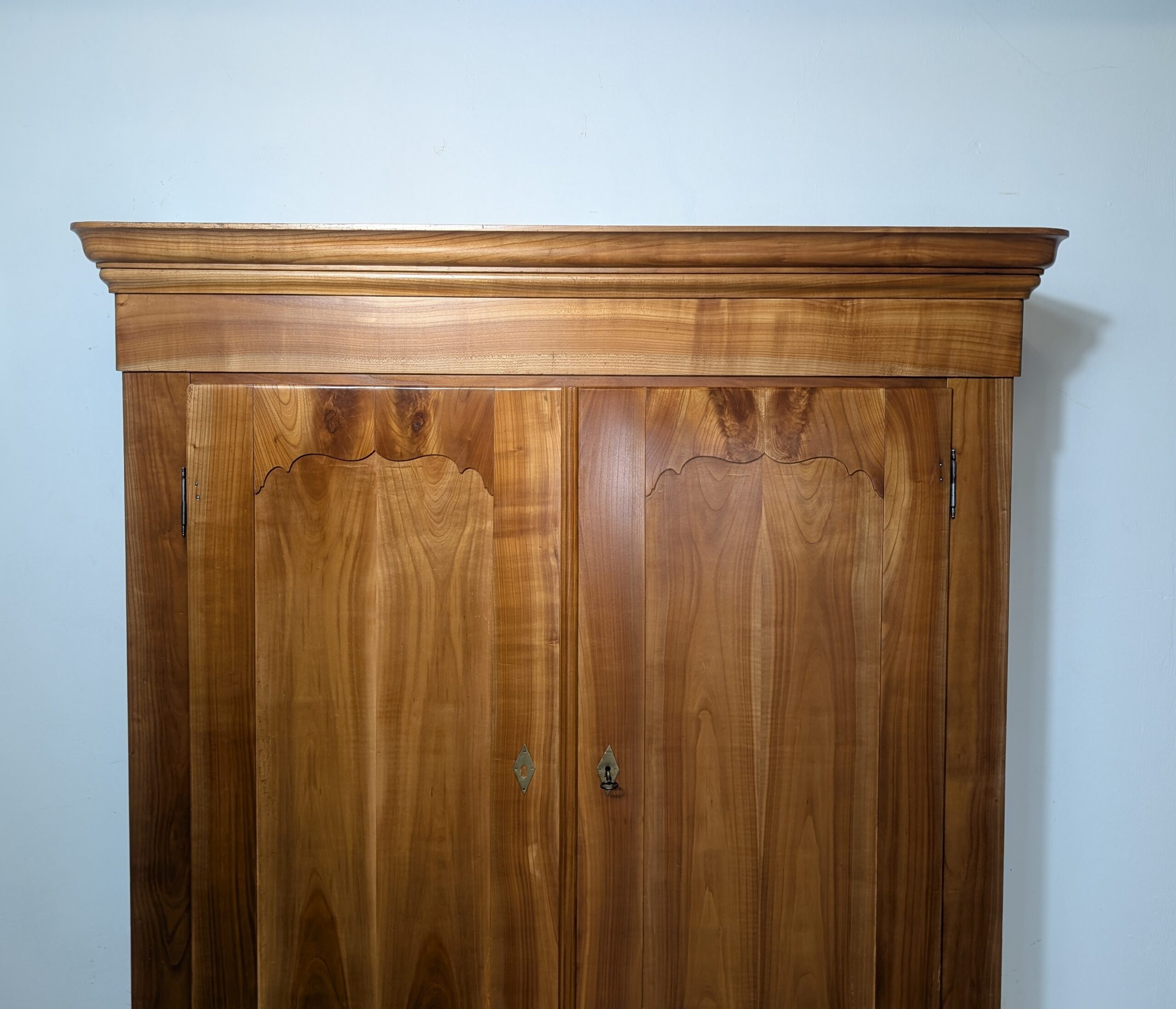 Biedermeier Kirschbaum Schrank – Bild 2