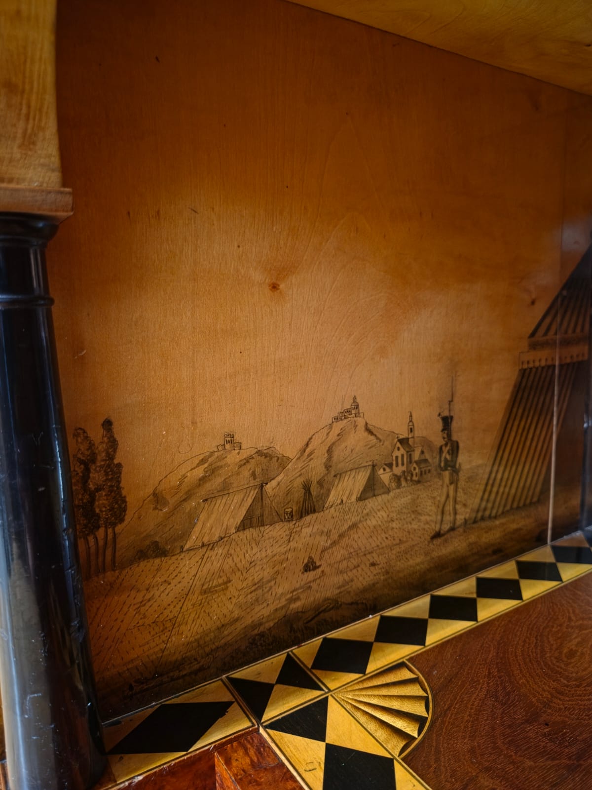 Biedermeier Nussbaum Sekretär – Bild 6